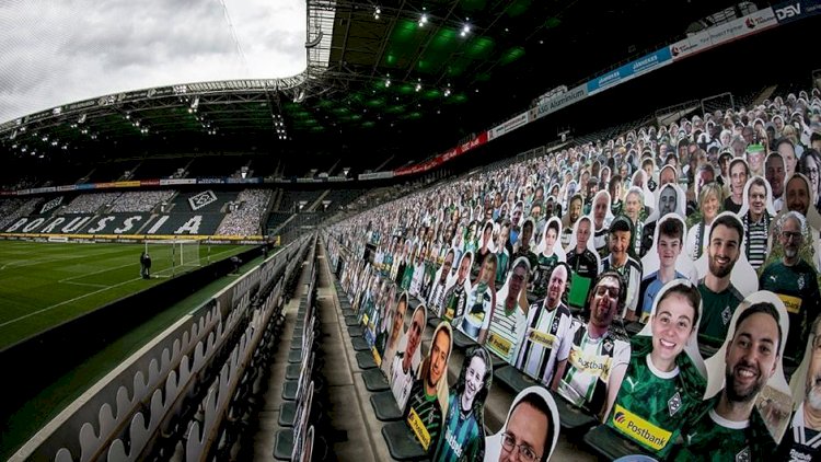    Kartondan düzəldilən 13 min “azarkeş” futbolçuları tək qoymadı   - Fotolar