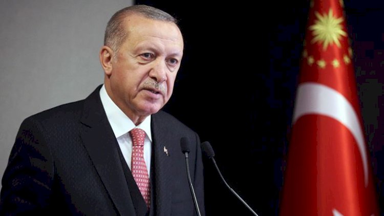    Ərdoğanın oxuduğu şeir maraqla qarşılandı - Video   