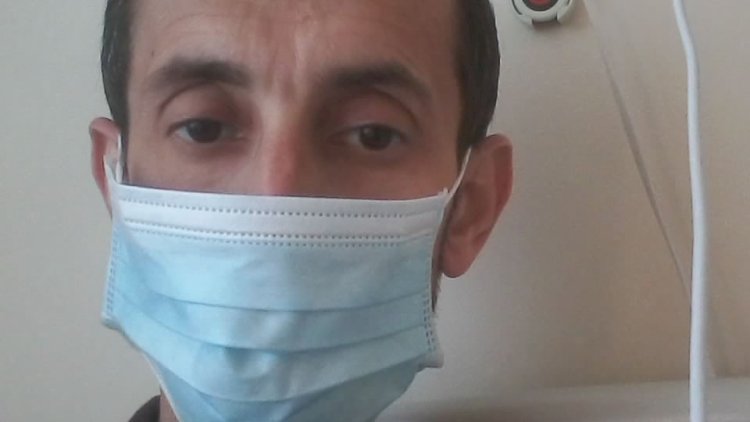    Azərbaycanlı jurnalist koronavirusdan ölən anasının dəfninə qatıla bilmədi   