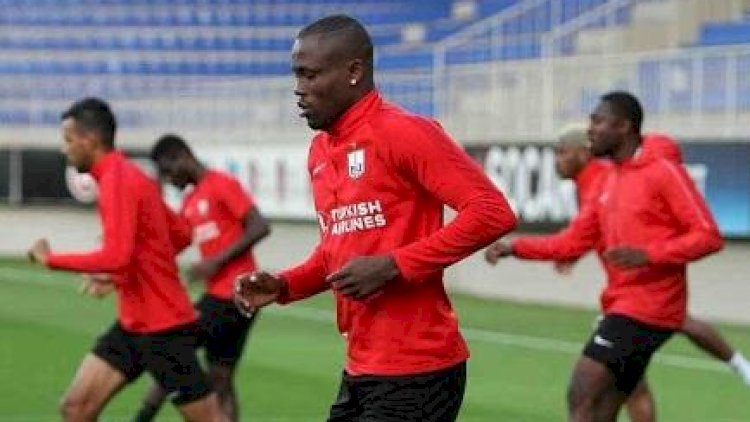    “Neftçi” qaradərili futbolçusuyla yollarını ayırdı   