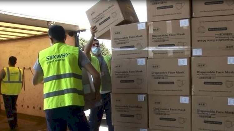    İsveçrəli iş adamı Sumqayıta 1 milyon tibbi maska göndərdi - Fotolar   