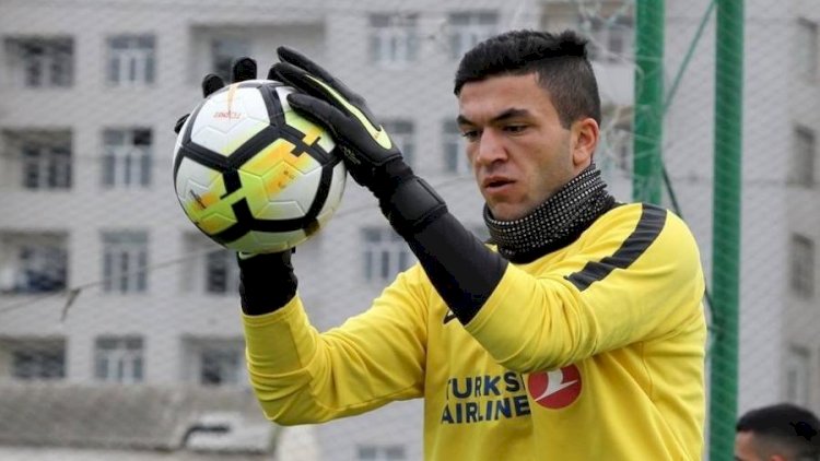    “Neftçi“ daha bir futbolçusu ilə müqaviləni uzatdı    