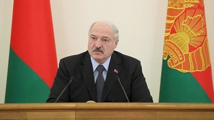   Belarus Prezidenti hökuməti buraxdı   