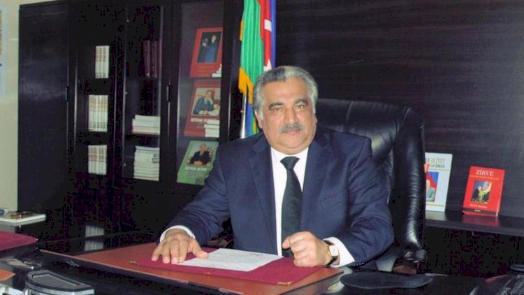    “Erməni əsilli məxluqlar...“ - Əhəd Abıyev jurnalistləri təhqir etdi   