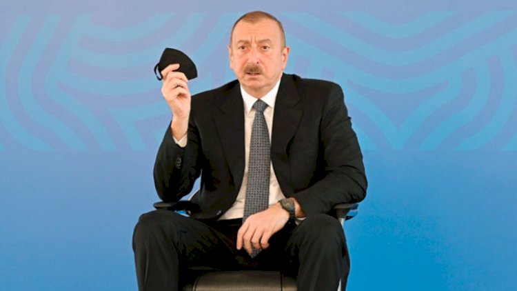    Əgər prezident tibbi maska taxırsa...   