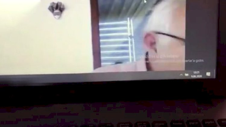    İmtahan vaxtı erotik film izləyən professor istefa verdi   