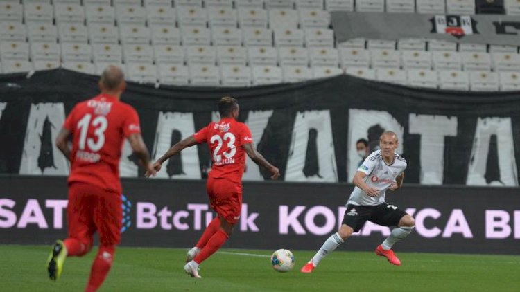   “Beşiktaş“ öz meydanında uduzdu, “Başakşəhər“ qalib gəldi   