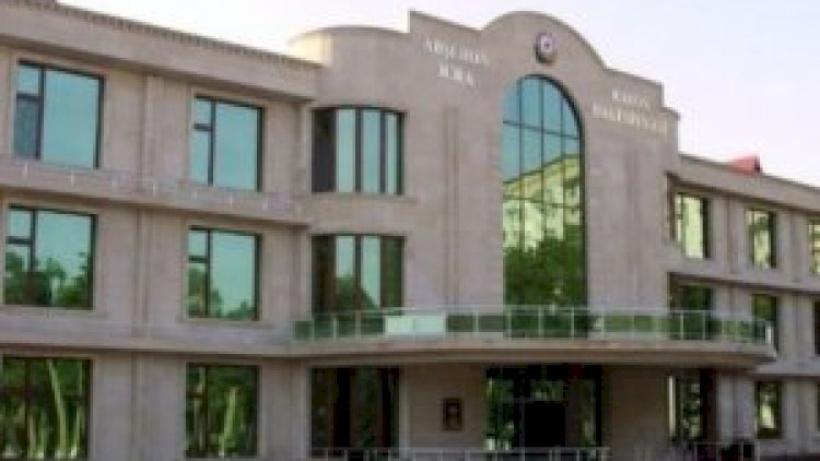    İcra başçısının bütün müavinləri   SAXLANILDI