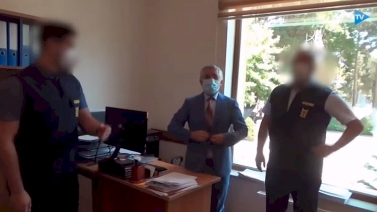    İcra Hakimiyyətində rüşvət alan məmur belə tutuldu - Video   