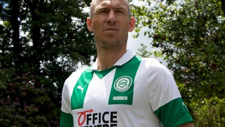    Aryen Robben qayıtdı   