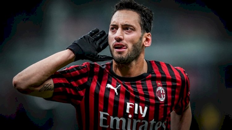    “Milan“ türk futbolçu ilə bağlı qərar verdi   