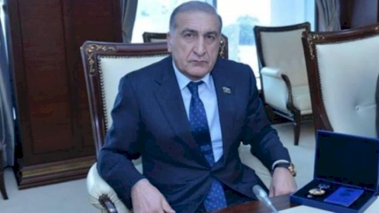    Deputat karantin qaydalarını belə pozdu   - Fotolar