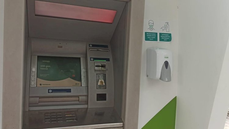    Bakıdakı bankomatlarda yenilik - Mərkəzi Bank göstəriş verdi   