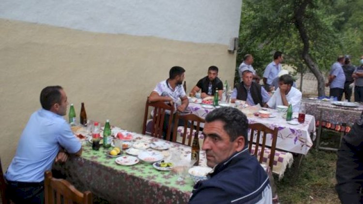   Əsgərdən qayıdan oğulları üçün məclis təşkil edənlər cərimələndi - Foto   