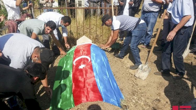    Şəhidimiz dəfn edildi    