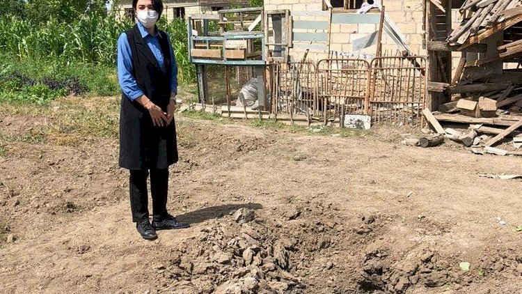    Ombudsman Tovuzda ermənilərin silahlı hücumu nəticəsində dağıdılmış evlərə baş çəkdi - Fotolar   