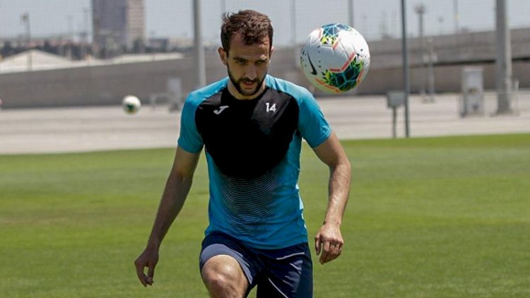    Klubsuz qalan futbolçumuz xaricə getmək istəyir   