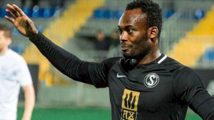   “Şəhidlər ölməz, vətən bölünməz” -   Qaradərili futbolçu