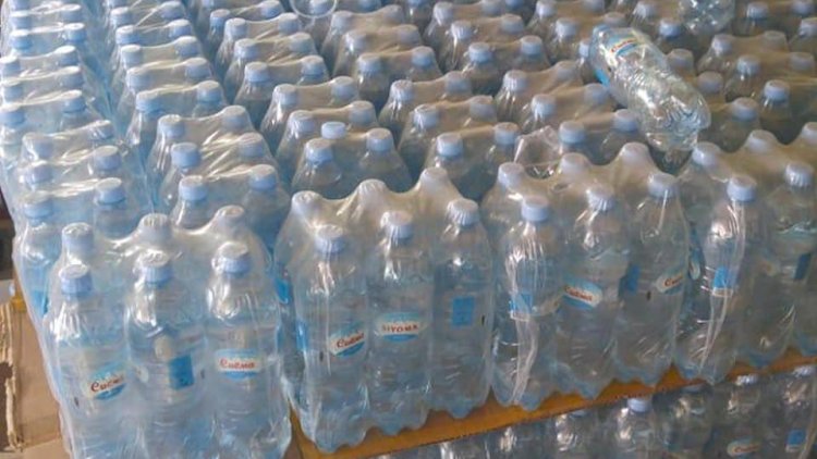    Saxlama müddəti ötən suları satmağa çalışdılar - Foto   