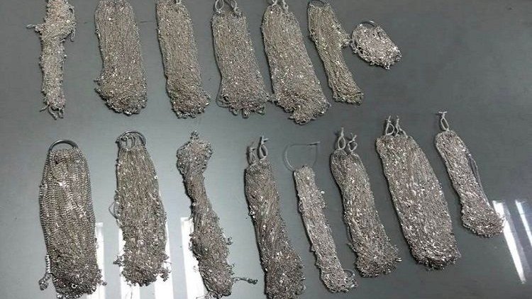    Gürcüstana gümüş keçirmək istəyən Azərbaycan vətəndaşı saxlanıldı   