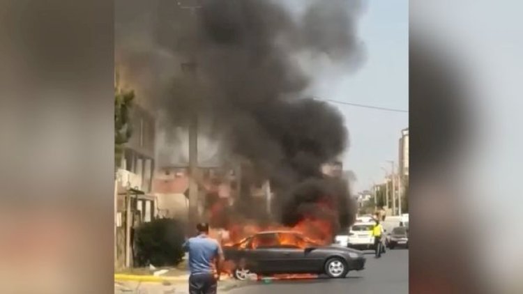    Masazırda minik avtomobili yandı - Video   