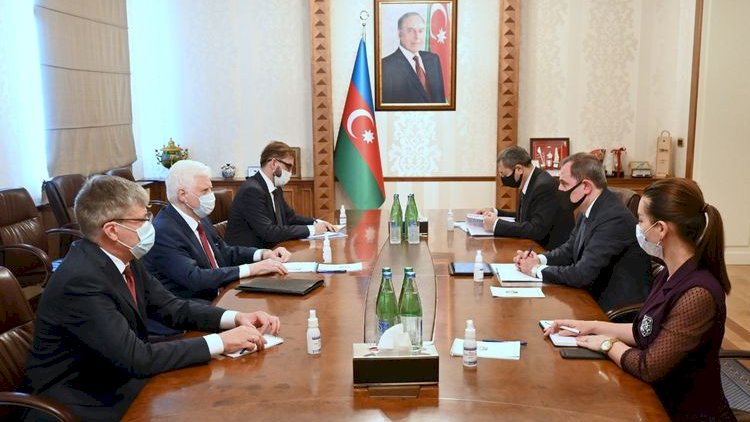    Ceyhun Bayramov Rusiyanın Azərbaycandakı səfiri ilə görüşdü   