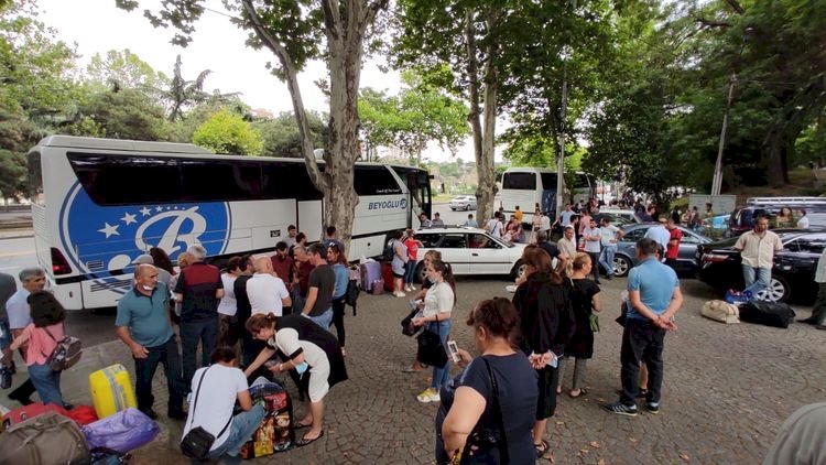    Gürcüstandan daha 150 vətəndaşımız təxliyə edilir   