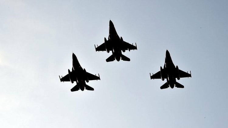    Türkiyənin F-16 təyyarələri Azərbaycana gəldi - Fotolar   