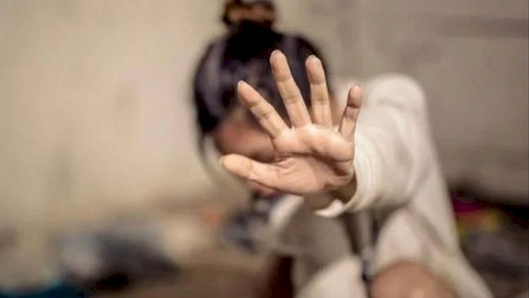    Bakıda şok: Ata öz qızına təcavüz etdi   