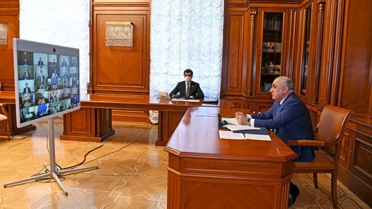    Əli Əsədov nazirləri topladı:   Nəzarət gücləndirilir