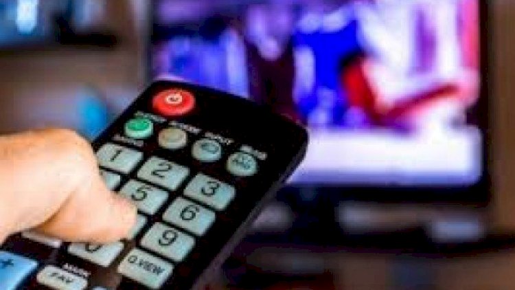    Məşhur verilişin aparıcısı ARB-dən getdi - Foto   