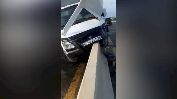    Binəqədi rayonunda yük maşını qəza törətdi - Video   