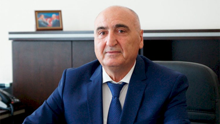    Anar Kərimov sabiq Baş prokurorun qardaşını işdən çıxardı    