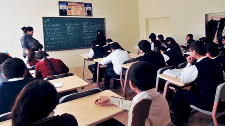    “Məktəblərin açılması virusun yayılma riskini artıracaq“ - ÜST-dən   XƏBƏRDARLIQ