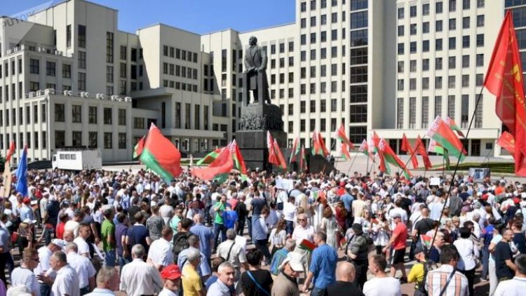    Belarusda Lukaşenkoya dəstək mitinqi başladı   