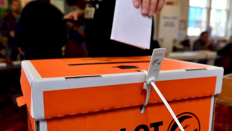    Bu ölkədə seçkilər koronavirusa görə təxirə salındı   