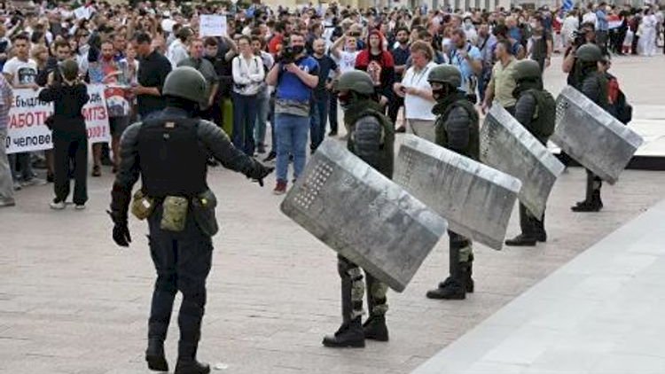    Belarusda keçirilən etiraz aksiyaları zamanı iki nəfər öldü   