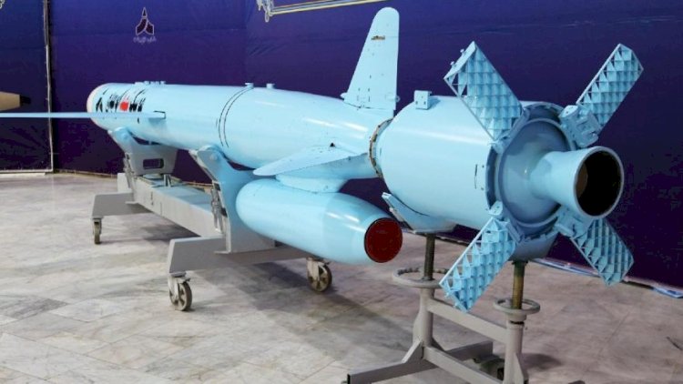    İran yeni ballistik raketini nümayiş etdirdi   - Fotolar