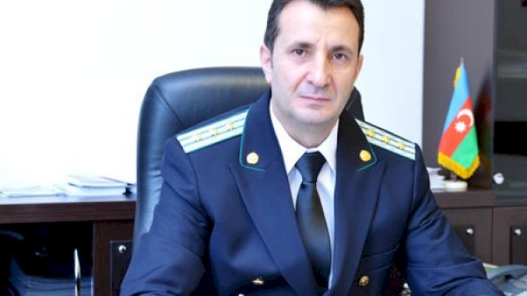    General 100 minlik rüşvət xəbərindən danışdı   