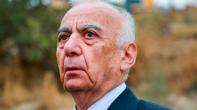    Hacıbala Abutalıbov Ramiz Mehdiyevdən yazdı: “Əfi ilan dərisində sürünən riyakar”   