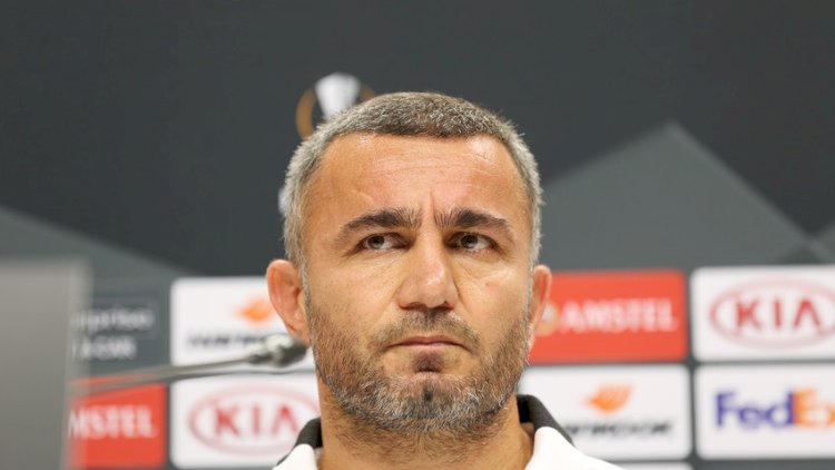    “Stadiondan çıxıb geri qayıtmışam” - Qurban Qurbanov   
