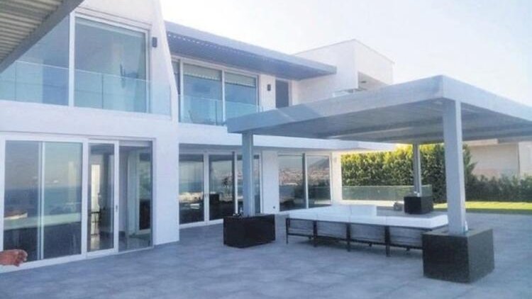    Məşhur aktyor Bodrumda 12 milyona villa aldı   