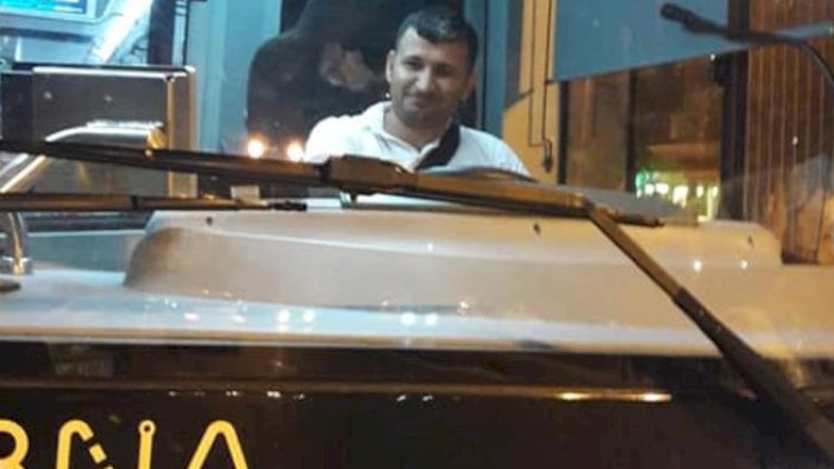    Məktəb direktoru məzuniyyətini Bakıda avtobus sürərək keçirdi - Fotolar   