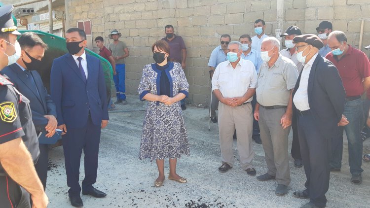    Masazırda küçələrə asfalt çəkilir – Başçı əraziyə gəldi   