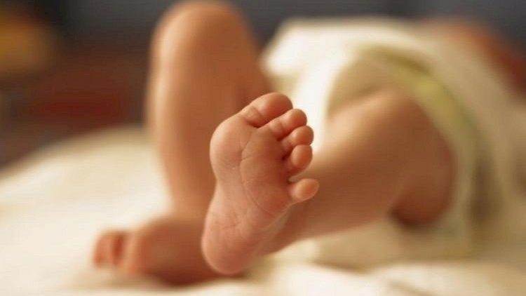    Bakıda taksidə uşaq dünyaya gəldi   