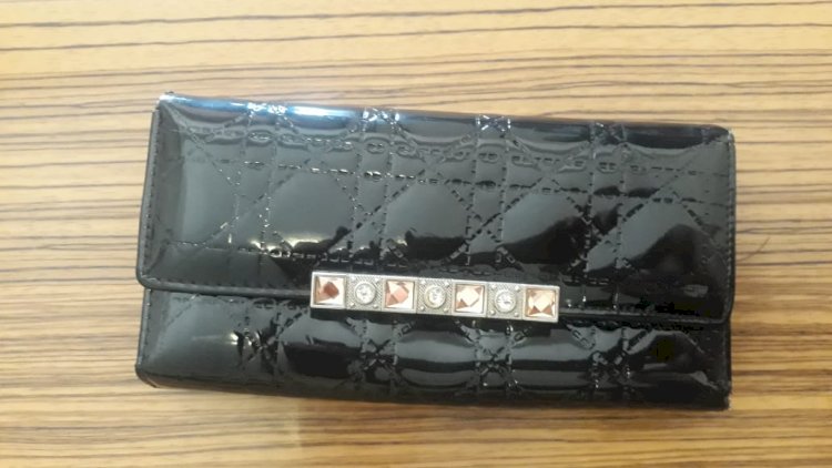    Evdən pul və telefon oğurlayan şəxslər saxlanıldı   