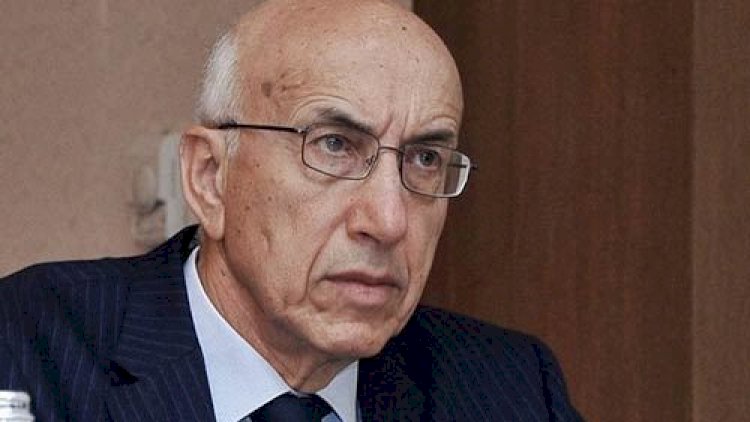    “Ramiz Mehdiyevi ilahiləşdirmirəm, onun hərəkətləri...” –   Arif Rəhimzadə 