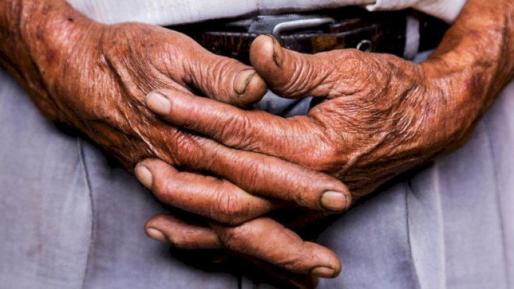    81 yaşlı kişinin 44 yaşlı arvadını öldürməsinin təfərrüatı: “Gələnə də söz atırdı, gedənə də”   