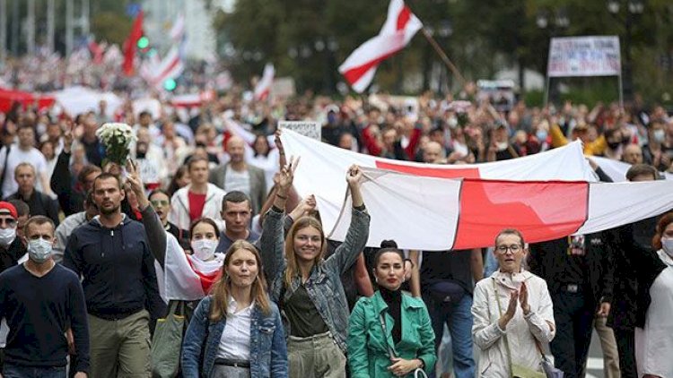    Minskdə aksiyalar yenidən başladı   
