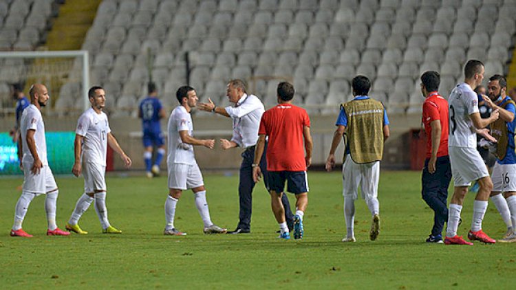    Kipri məğlub edən futbolçularımız 15 min manat mükafat alacaq   